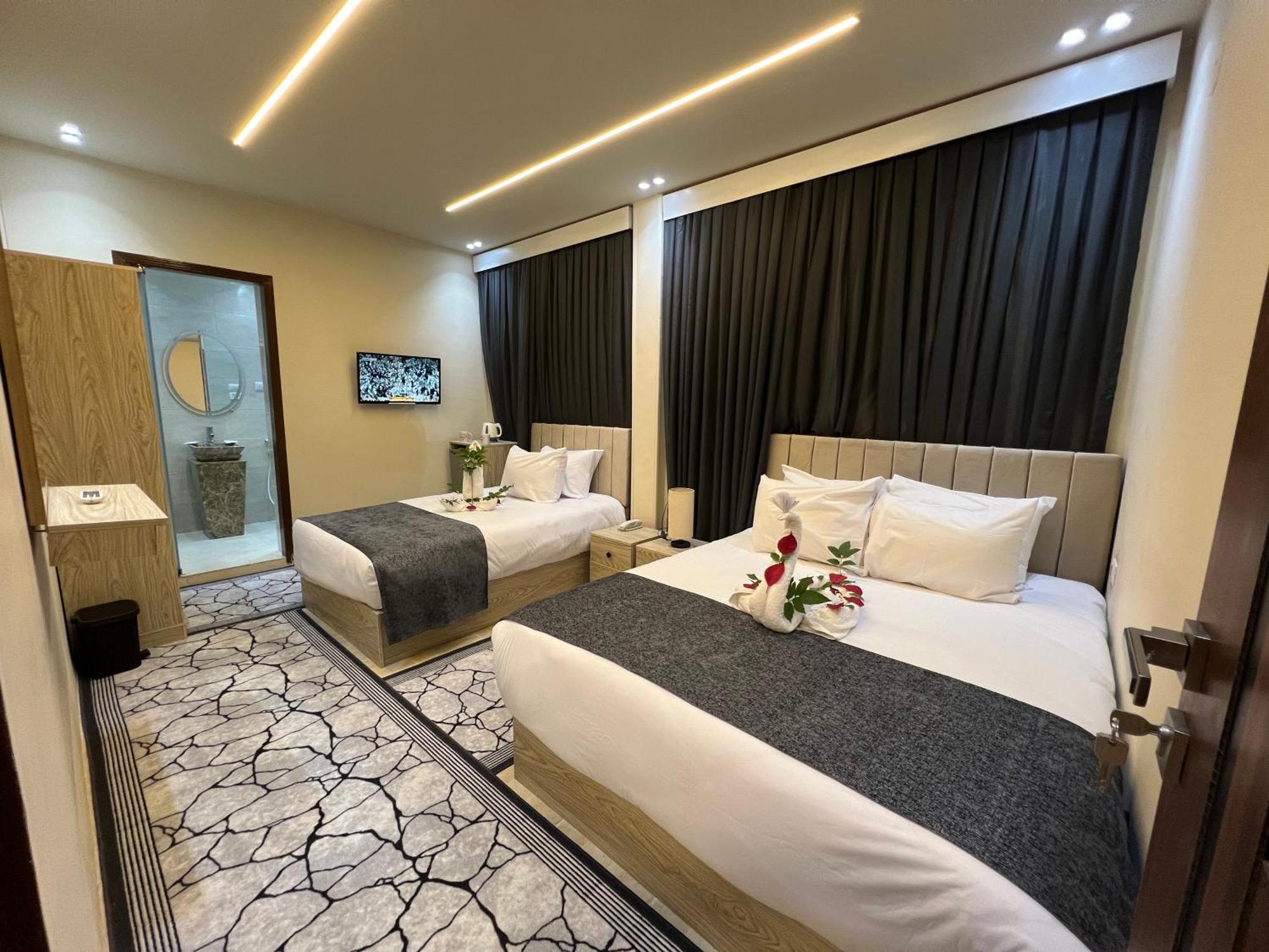 Golden Scarab Pyramids Hotel Kafret el-Gabal 외부 사진